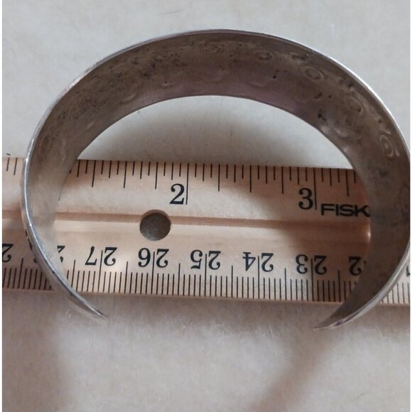 Native American Sterling Stamped Tracy Signed Cuff Bracelet (1246) - Picture 9 of 9